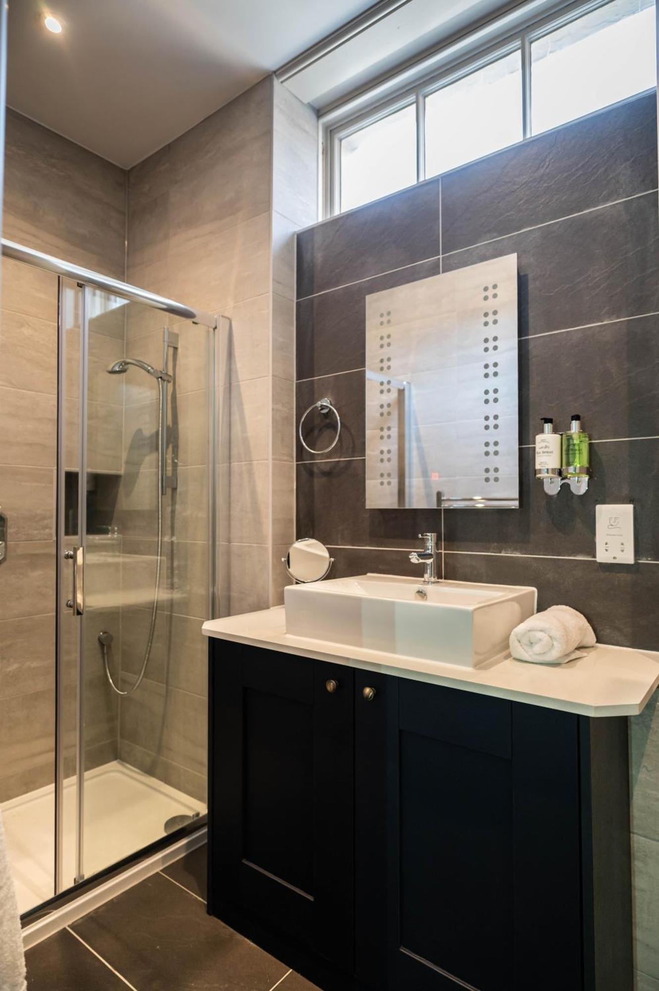The Old Custom House Apartment Poole Ngoại thất bức ảnh